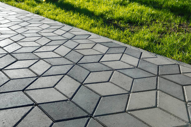 Best Decorative Driveway Pavers  in Bawcomville, LA